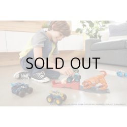 画像5: Mattel Hot Wheels Monster Trucks Sabretooth Showdown Playset