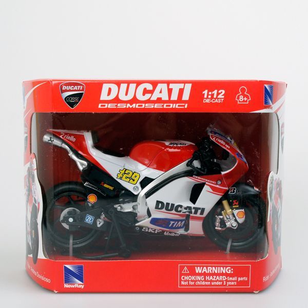 New Ray 1:12 Ducati Desmosedici Iannone 57733 New Ray 1:12 Ducati Desmosedici Iannone 57733